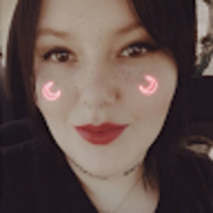 Meet your Posher, Cassandra